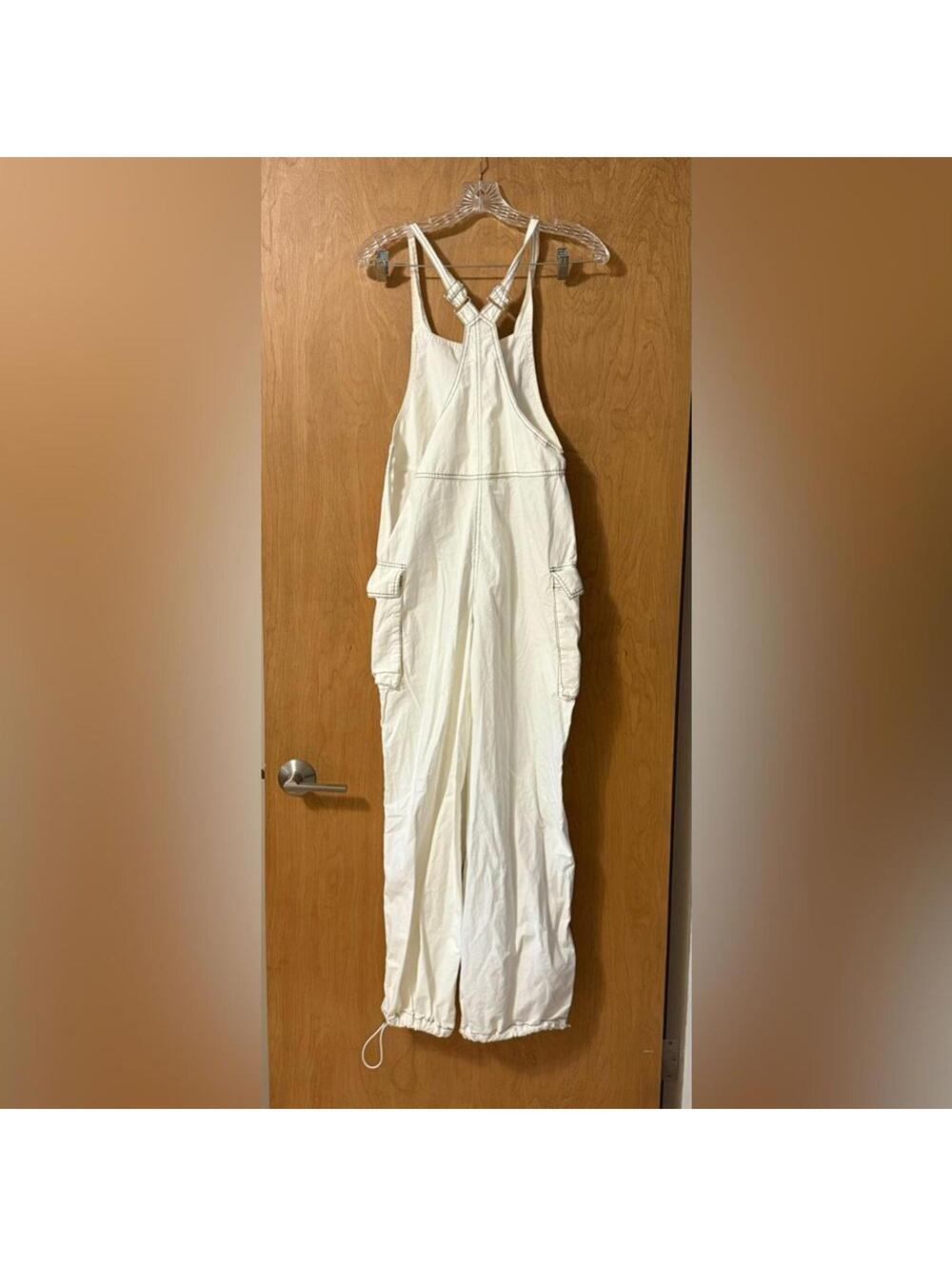BDG Urban Outfitters White Cargo Overall Jumpsuit Women's XS Wide Leg - Picture 3 of 6